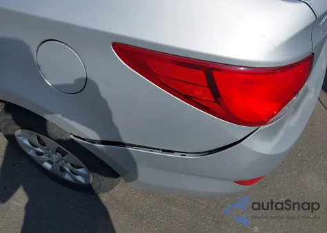 2016 Hyundai Accent Se z USA, uszkodzony, nr VIN KMHCT4AE7GU942616